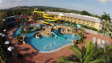 jewel runaway bay resort reviews